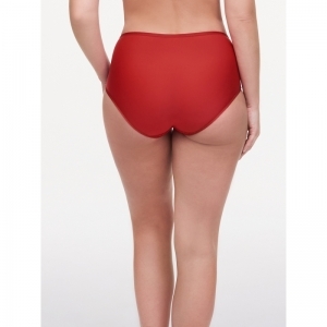 Chic Essential 05W SCARLET