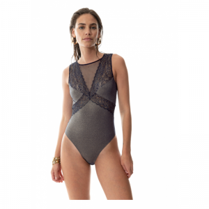 Poetry Luxe 895 deep shadow
