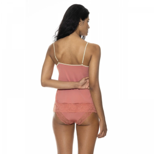 Poetry Style 353 pale macaro