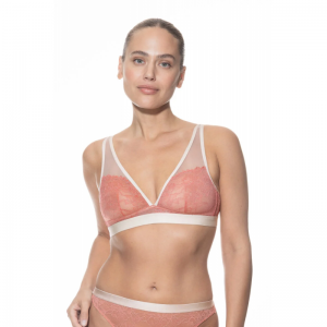 Poetry Style 353 pale macaro