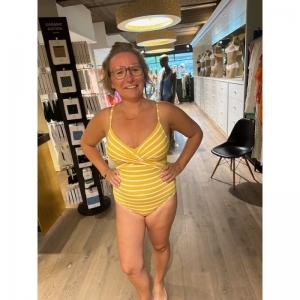 Sunny Stripes 875 yellow